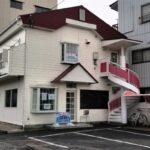 【貸し店舗】バス停目の前好立地、1階ワンフロアー約20坪 岐阜市鷺山（ﾏｰｻ21迄約400ｍ）喫茶店等の軽食、美容・整骨関係おすすめですm(_ _)m